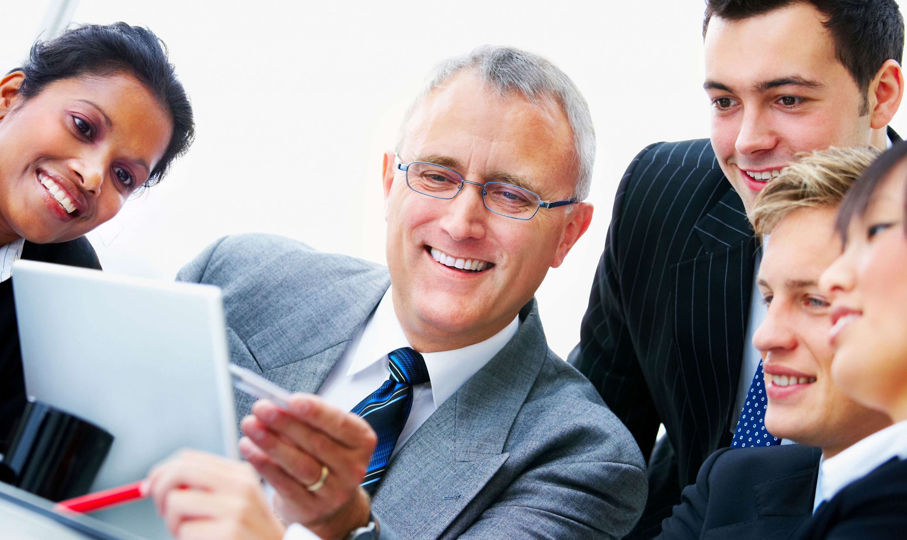 плохой лидер картинка. офисный работник. офис с сотрудниками. Visiting team. силуэт футболиста.